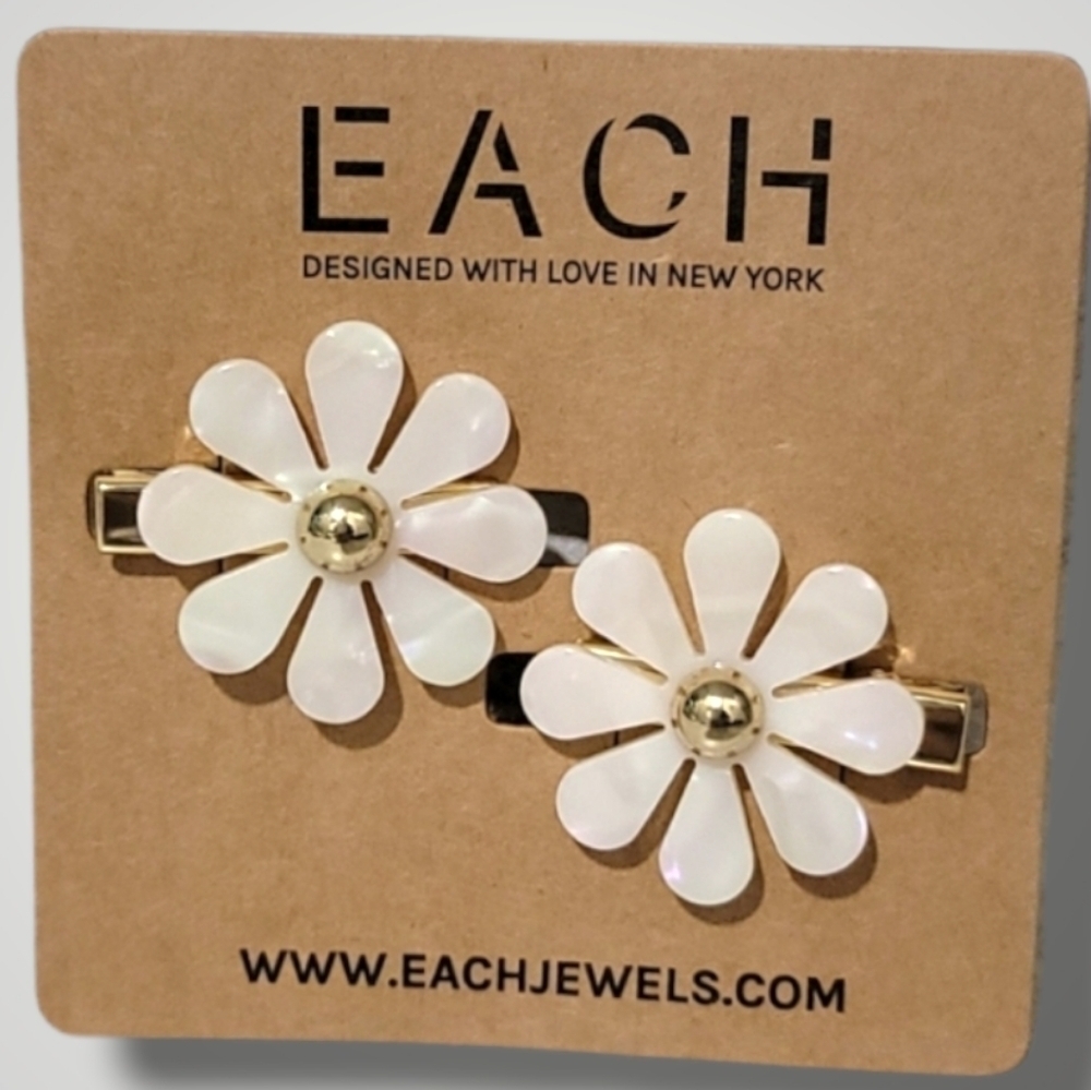 EACH Barrettes